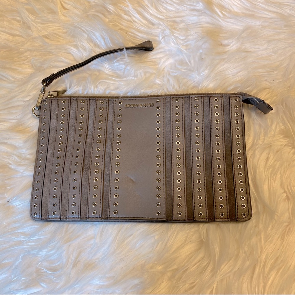 Michael Kors Wristlet Clutch Pewter